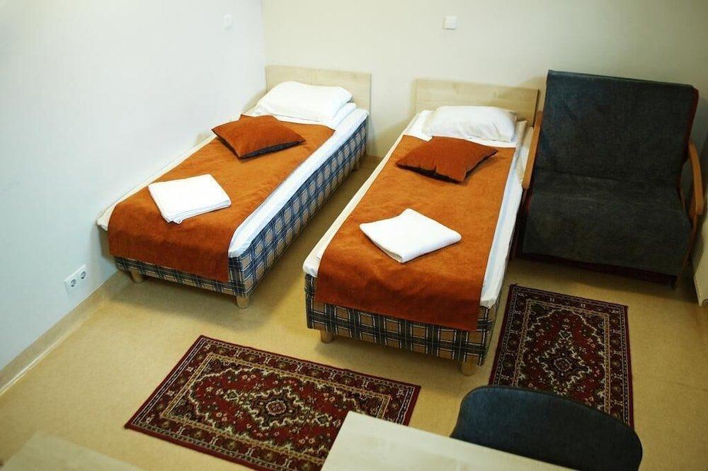Apple Economy Hotel Каунас Екстер'єр фото